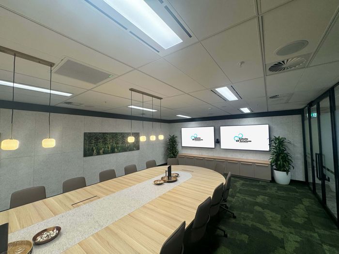 Boardroom & Meeting Room Video Conferencing
