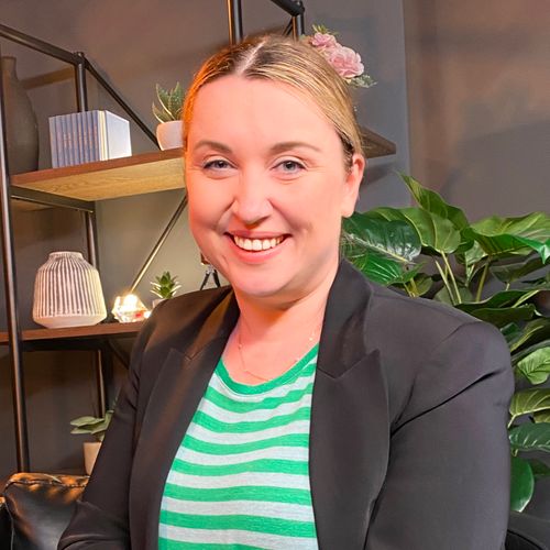 Linsey Houston - Storytellers Australia