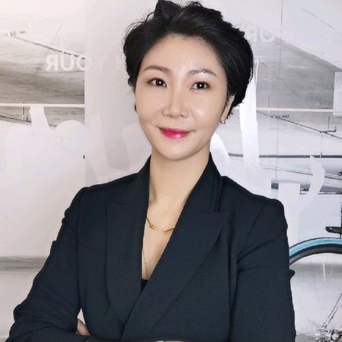 Josephine Chia