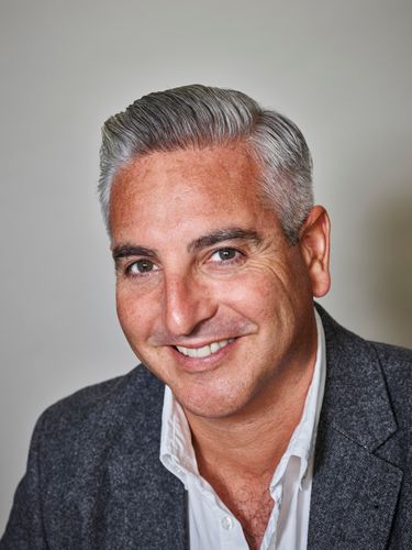 Daniel Solomons