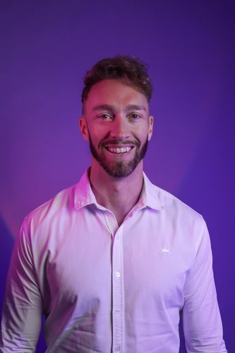Luke Quilter - Sleeping Giant Media