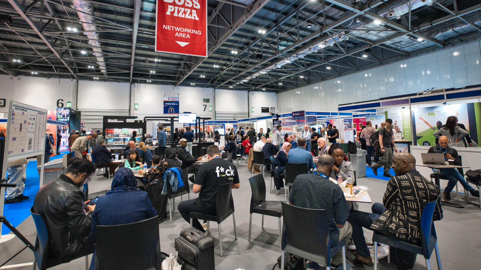 An image of the networking area at the International Franchise Show