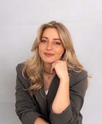 Speaker profile image for Lucy Bowes