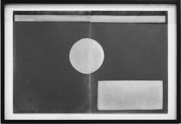 A series of images following one from the other Eine aufeinander folgende Reihe von Bildern (Cover), 2018