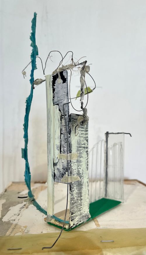 Nonsensical Objects No 1 Scale Ratio None