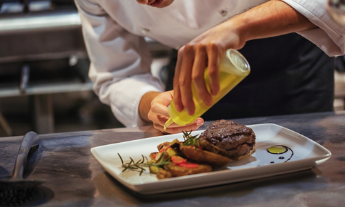 Foodservice inflation slows again, but global risks threaten stability
