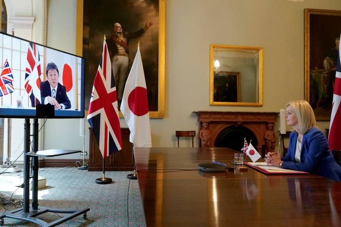UK and Japan agree historic free trade agreement