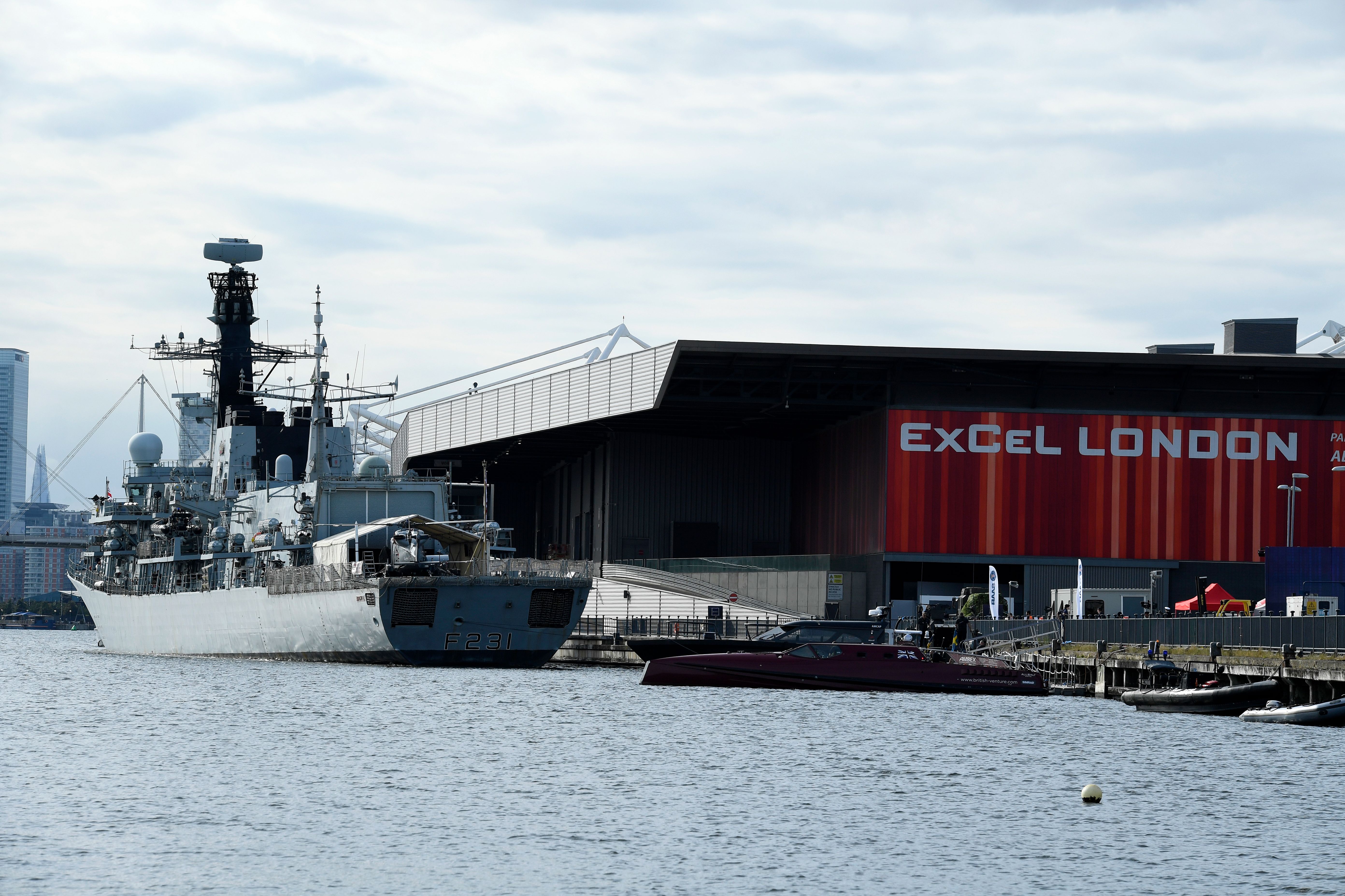 Excel centre and boats