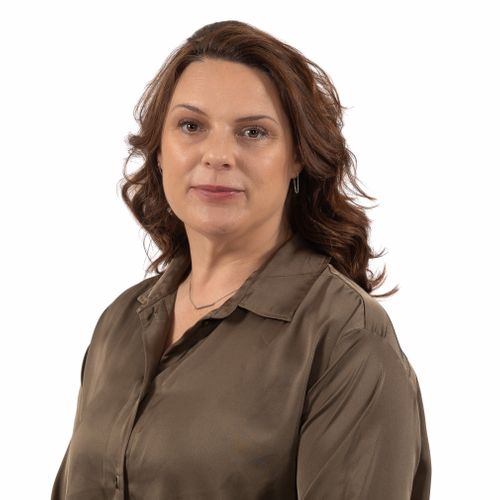 Ellie Page - Pay.uk