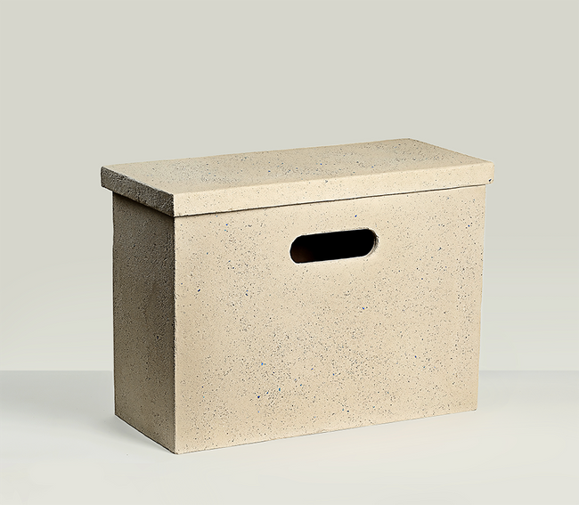 《再生盒子》 by  cement design