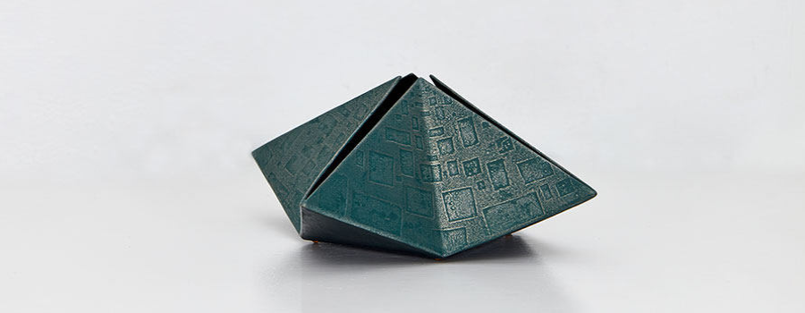 YQ LACQUER
