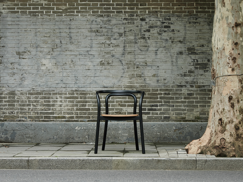 Spline Chair by Jin Shuangyong