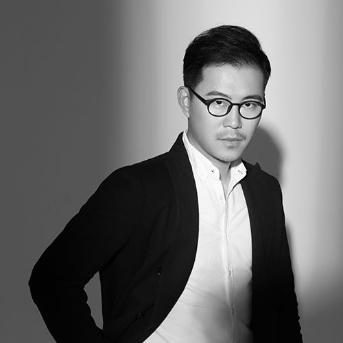 李 天骏 - 