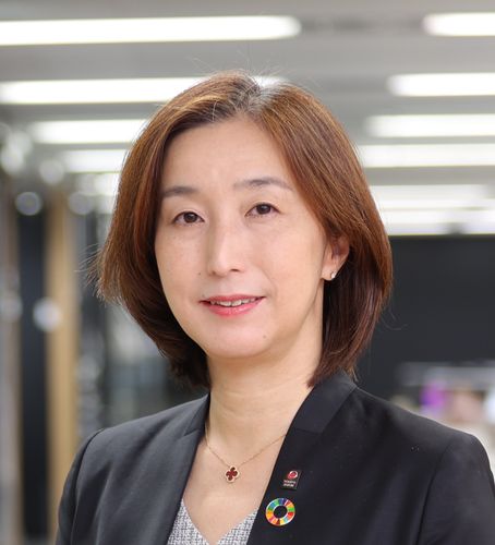 Akiko Murakami