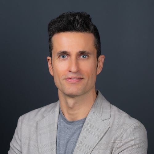 Speaker profile image for Gabriel Lazaro