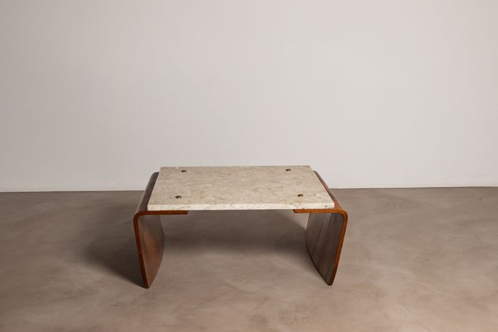 Rare coffee table model 'Romana' by Jorge Zalszupin