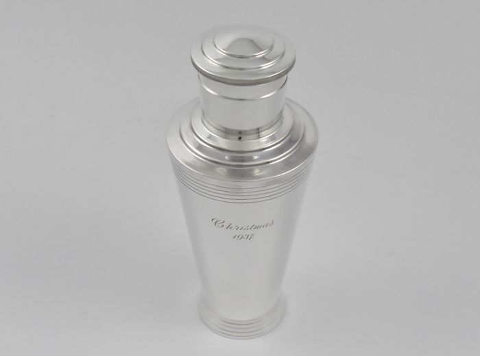 Art Deco silver cocktail shaker marked for Sheffield 1937, designed by Keith Murray (1892-1981), for Mappin & Webb.