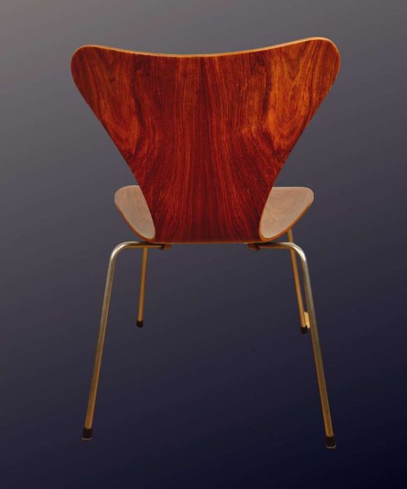 Arne Jacobsen: Series 7 'Butterfly' Chair, Model 3107, Denmark 1955  Code: 10211