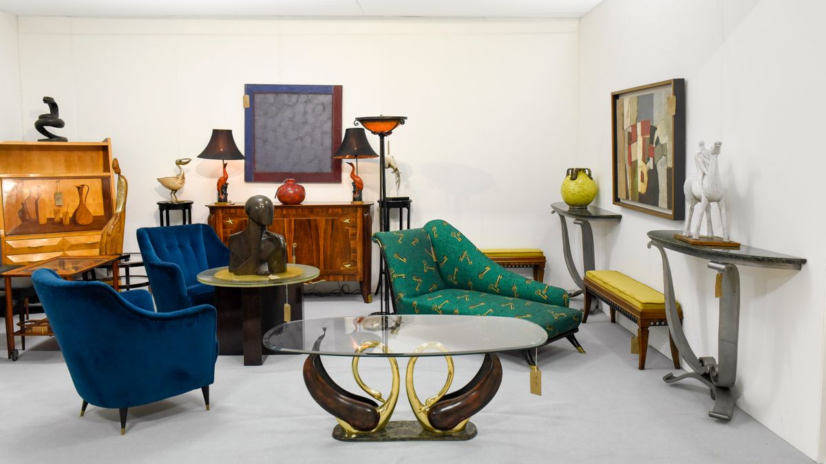 Collectible furniture top