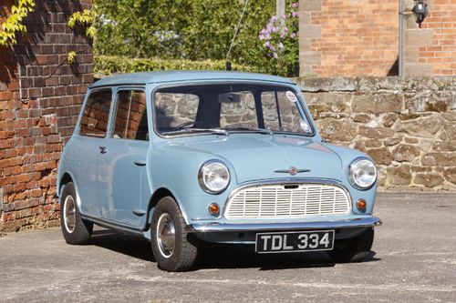 1959 Morris Mini Minor DeLuxe - Built Pre-Launch