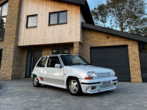 Paige Latimer - 1990 Renault 5 GT Turbo