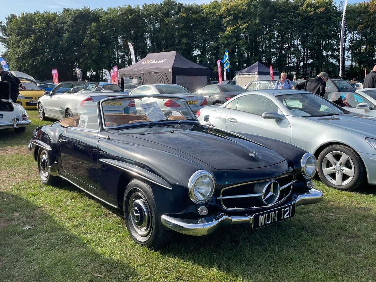 Mercedes-Benz Club: Celebrating 70 Years of the Iconic SL