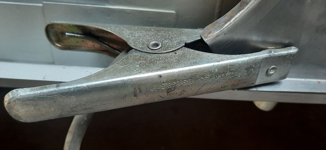 Earth Clamp