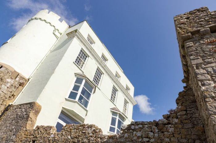 Restoration of historic Imperial Hotel in Tenby