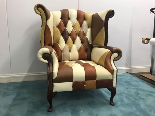 SCROLL WING CHAIR