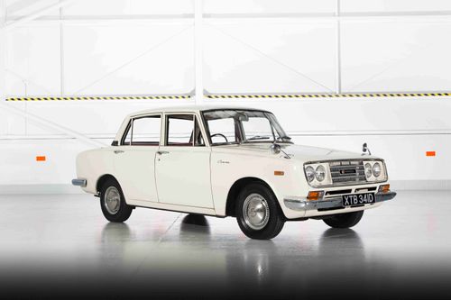 1966 Toyota Corona & 1992 Toyota Carina 'Number One'
