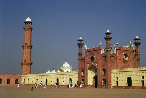 All along the Indus - South Pakistan