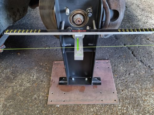 Alignment hub stand system