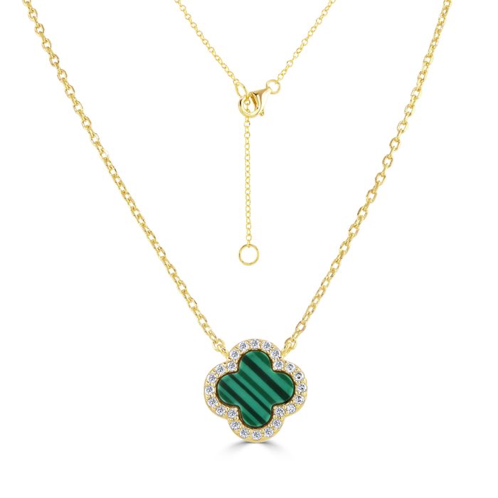 Green best sale clover necklace