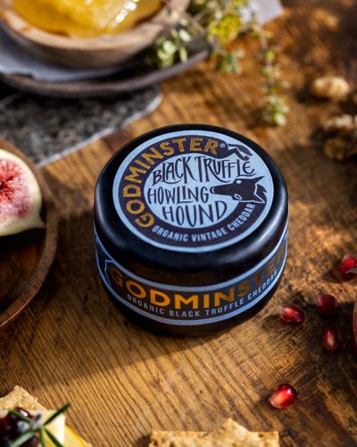 Black Truffle Howling Hound Organic Vintage Cheddar
