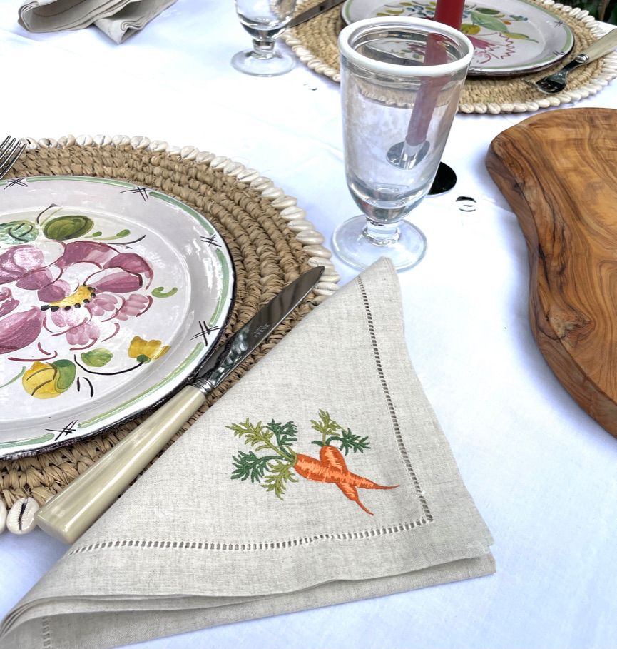Napkins with embroideries