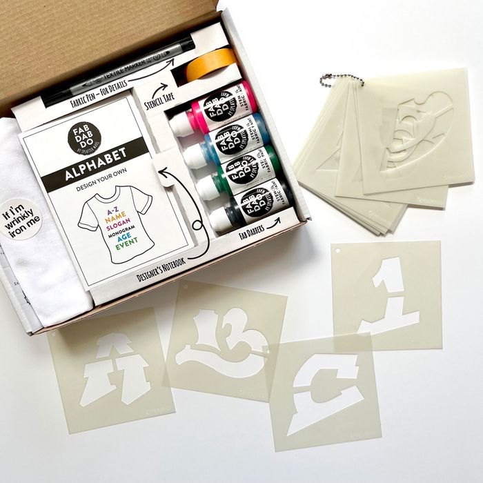 Graffiti Alphabet TShirt Painting Craft Kit Box Spirit of Christmas