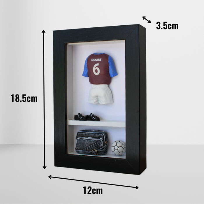 Bobby Moore (West Ham) – Football Legend KitBox