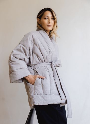 Short Cocoon in Stone Grey