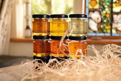 Limited Edition Organic Honey Hamper Gift Set – 9-Jar Pure, Raw Organic Honey Taster Box – The Ultimate Gift for Honey Lovers