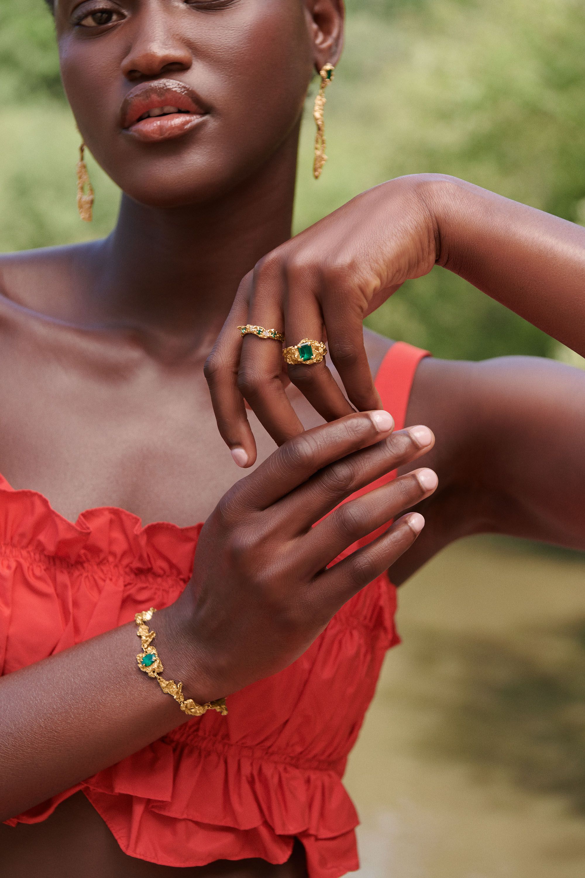 Shimeji Ring (Available with Emerald or Sapphire in Gold or Silver)