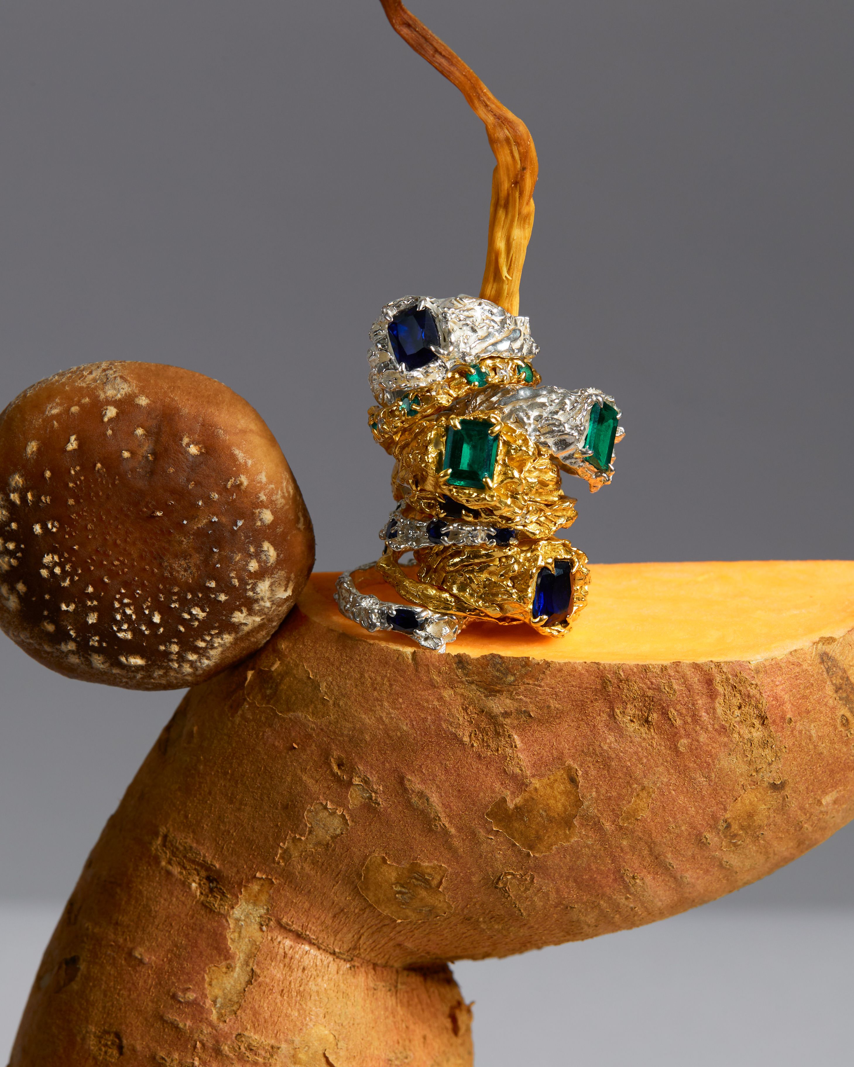 Shimeji Ring (Available with Emerald or Sapphire in Gold or Silver)