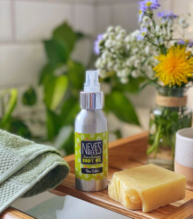 Bee Calm Body Oil Stocking Filler