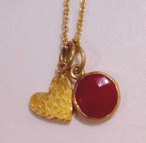 Beaten Heart gold necklace
