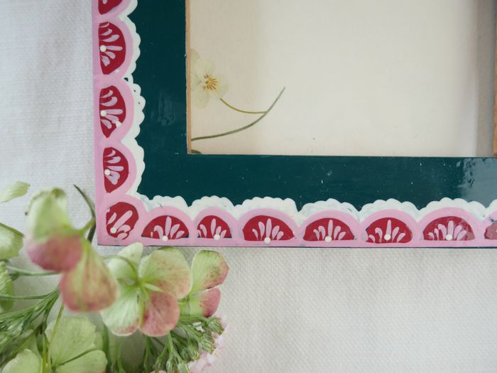 SCALLOPED hand painted frame