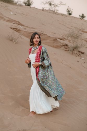 Laxmi Cloak