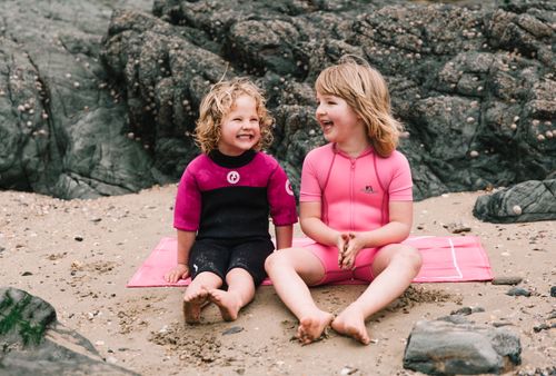 TWO BARE FEET WETSUITS FOR THE WHOLE FAMILY