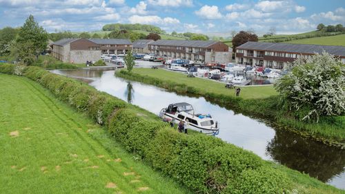 Tewitfield Marina