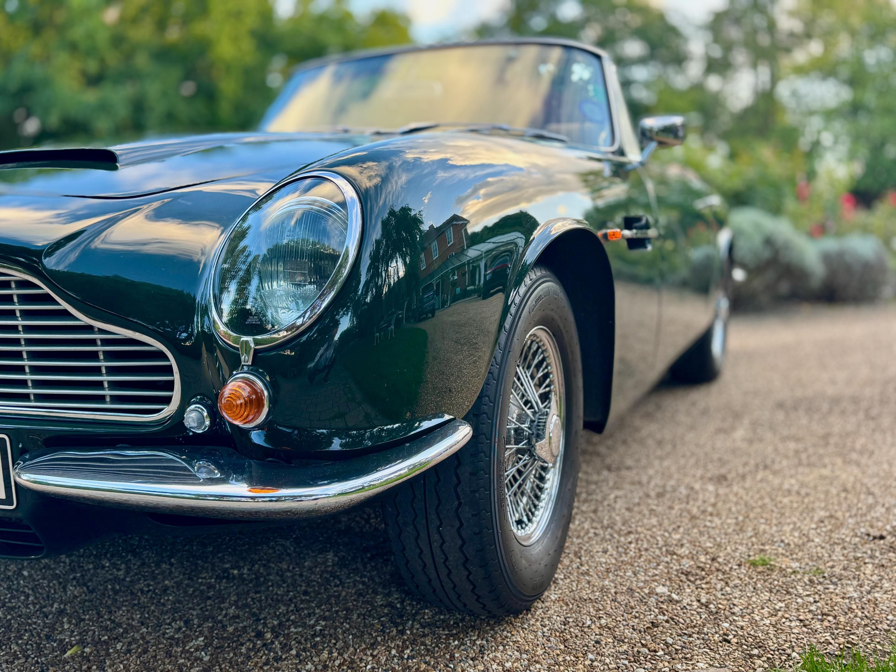 AstonOwners.com – Classic Meets Modern