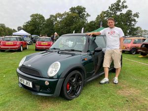 MINI Y REGister – The Best of Both Worlds