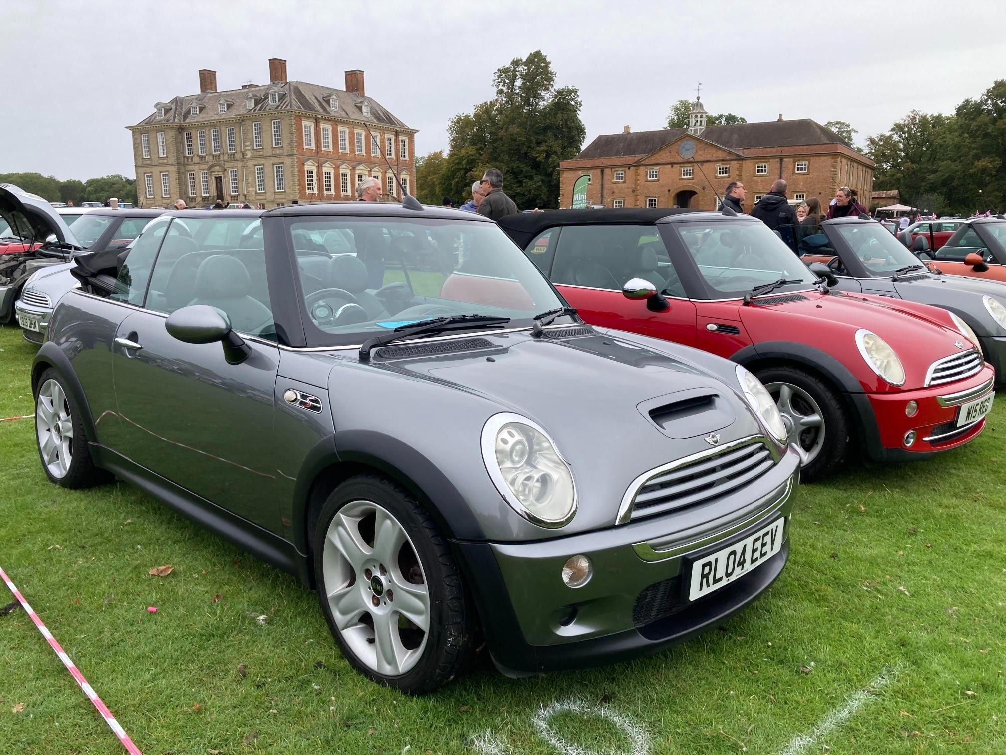 MINI Cabrio Register – Roofs Up or Down